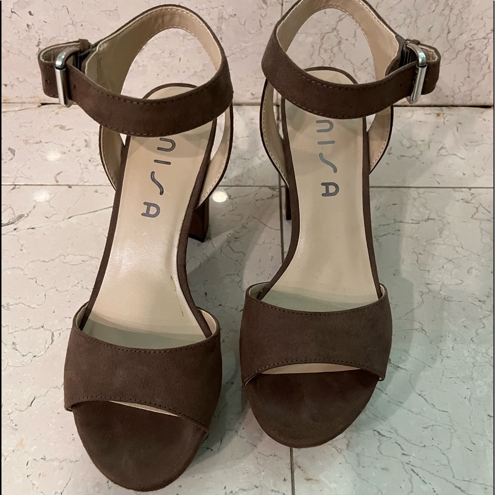 7.5 Brown Heels. Unisa. Worn once. Like New. Approx 4” heel.